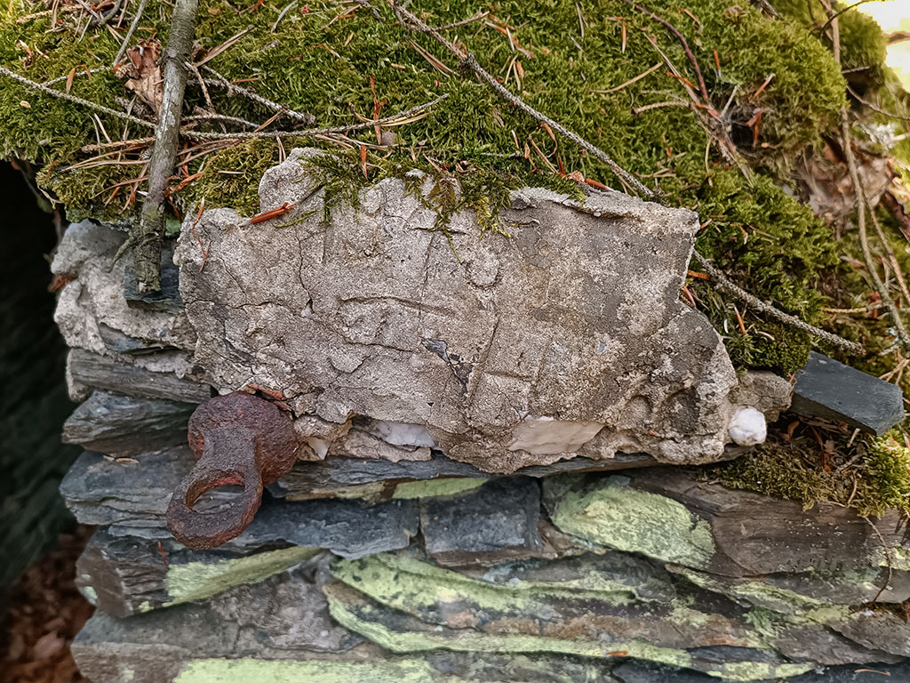 Inschrift an der Sprengstoffkammer: 1945 F.H - Was sie wohl bedeutet Inschrift an der Sprengstoffkammer: 1945 F.H - Was sie wohl bedeutet