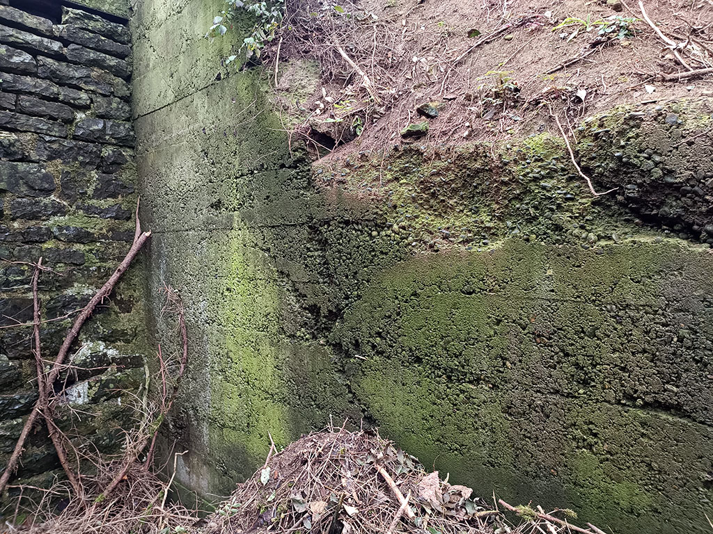 Stollenportal verstärkt mit Beton Stollenportal verstärkt mit Beton