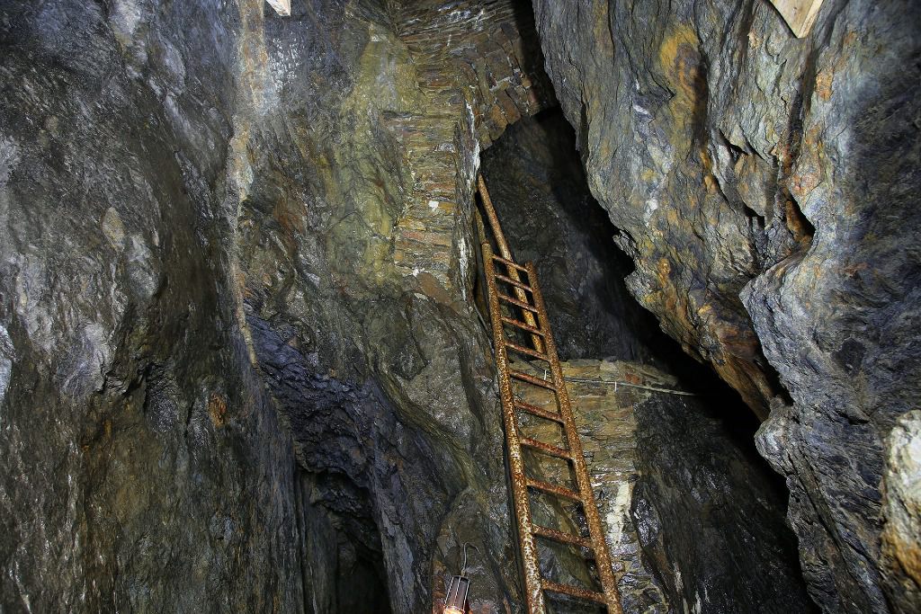 Fahrte in der Grube St. Anna am Freudenstein mit ihren faszinierenden Altbergbau