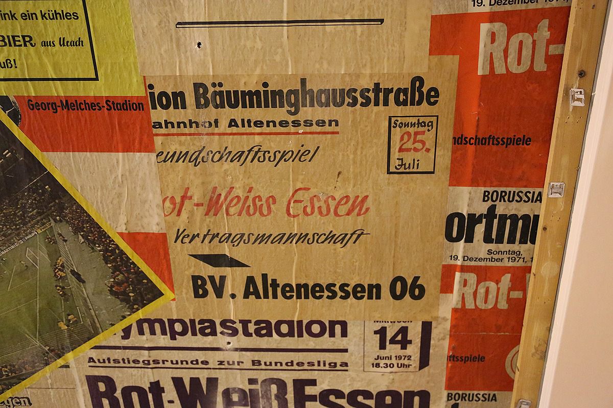 haupttribuene georg melches stadion von rot weiss essen 