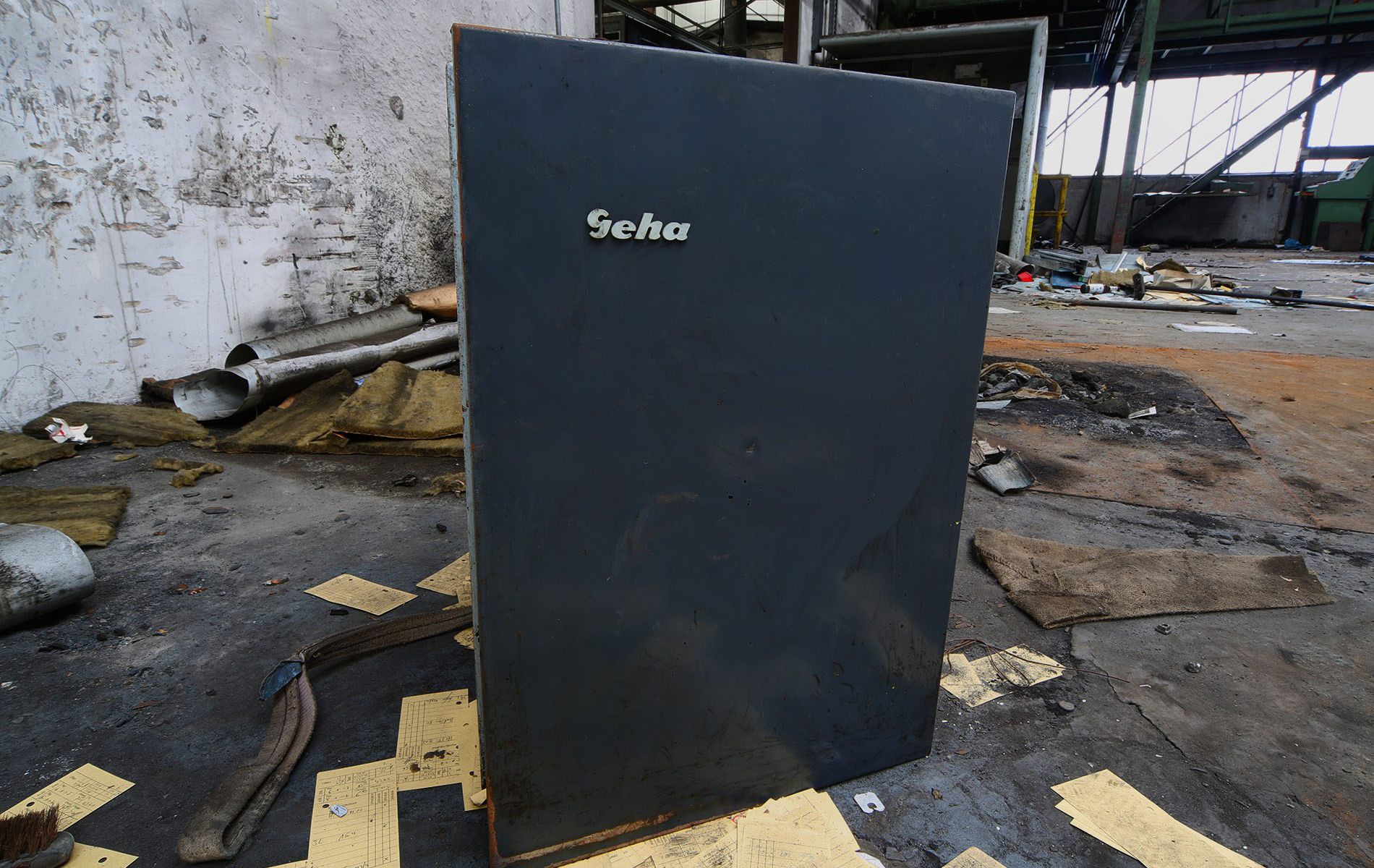 eisen und tempergie  erei 04 eisen und tempergie  erei 04