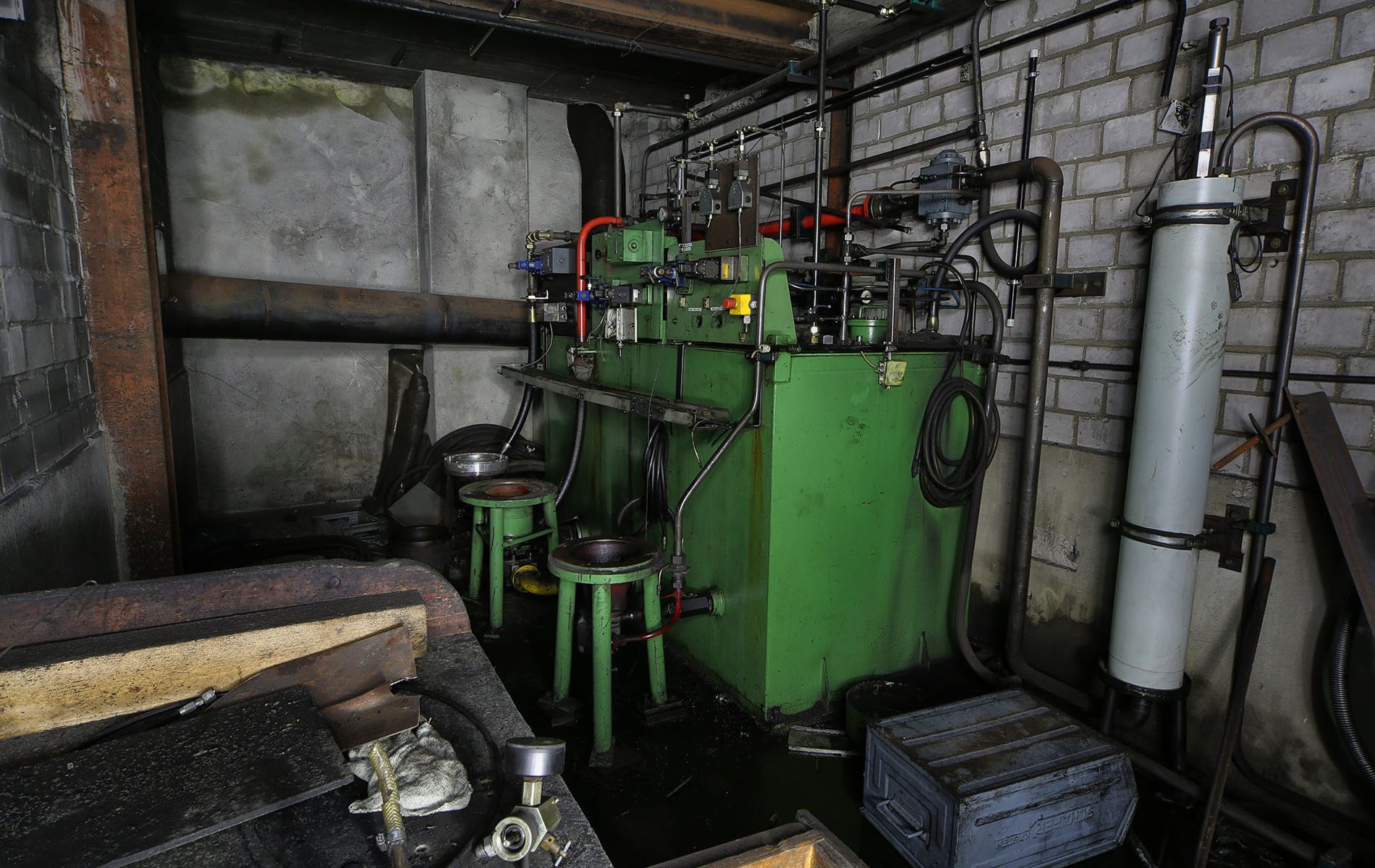 eisen und tempergie  erei 71 eisen und tempergie  erei 71