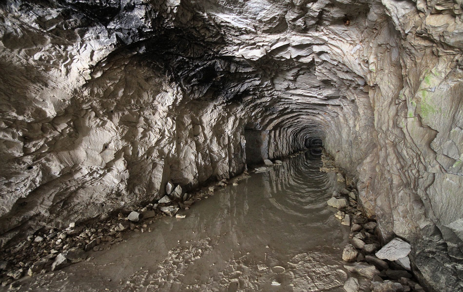 u verlagerung basalt